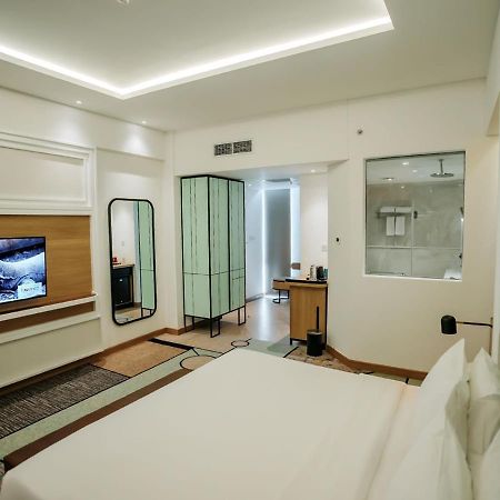 Luwansa Hotel And Convention Center 마나도 외부 사진