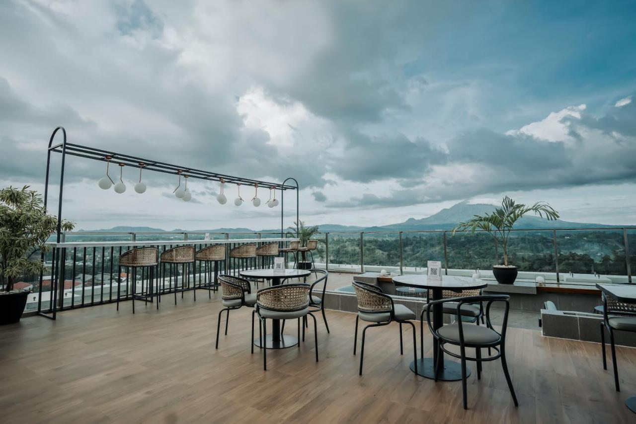 Luwansa Hotel And Convention Center 마나도 외부 사진