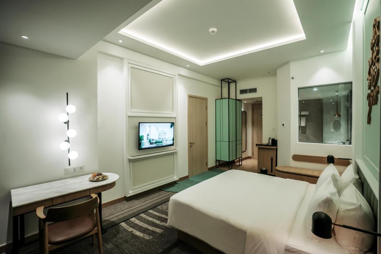 Luwansa Hotel And Convention Center 마나도 외부 사진