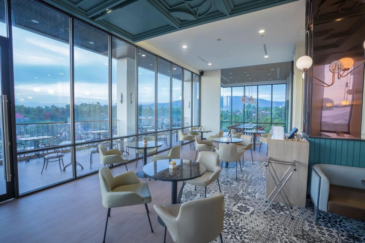 Luwansa Hotel And Convention Center 마나도 외부 사진