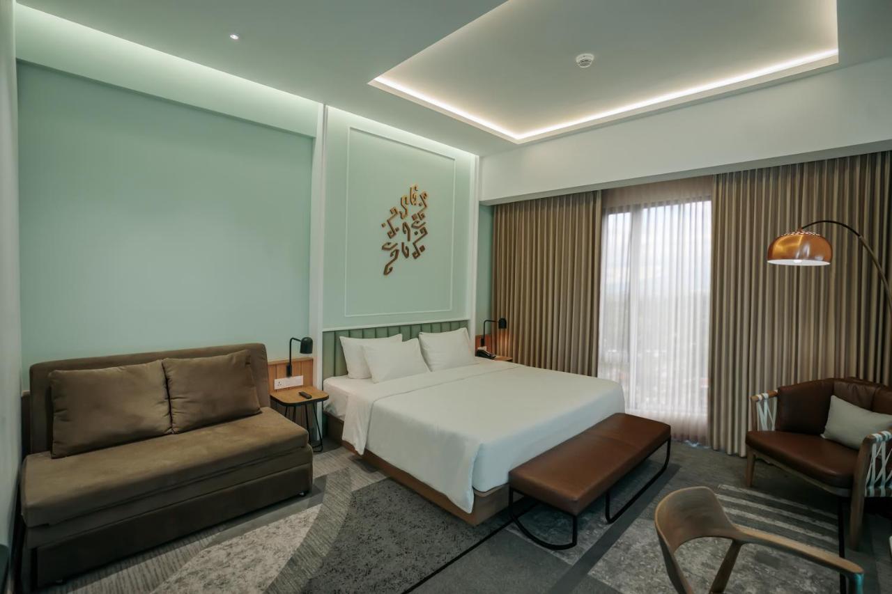 Luwansa Hotel And Convention Center 마나도 외부 사진