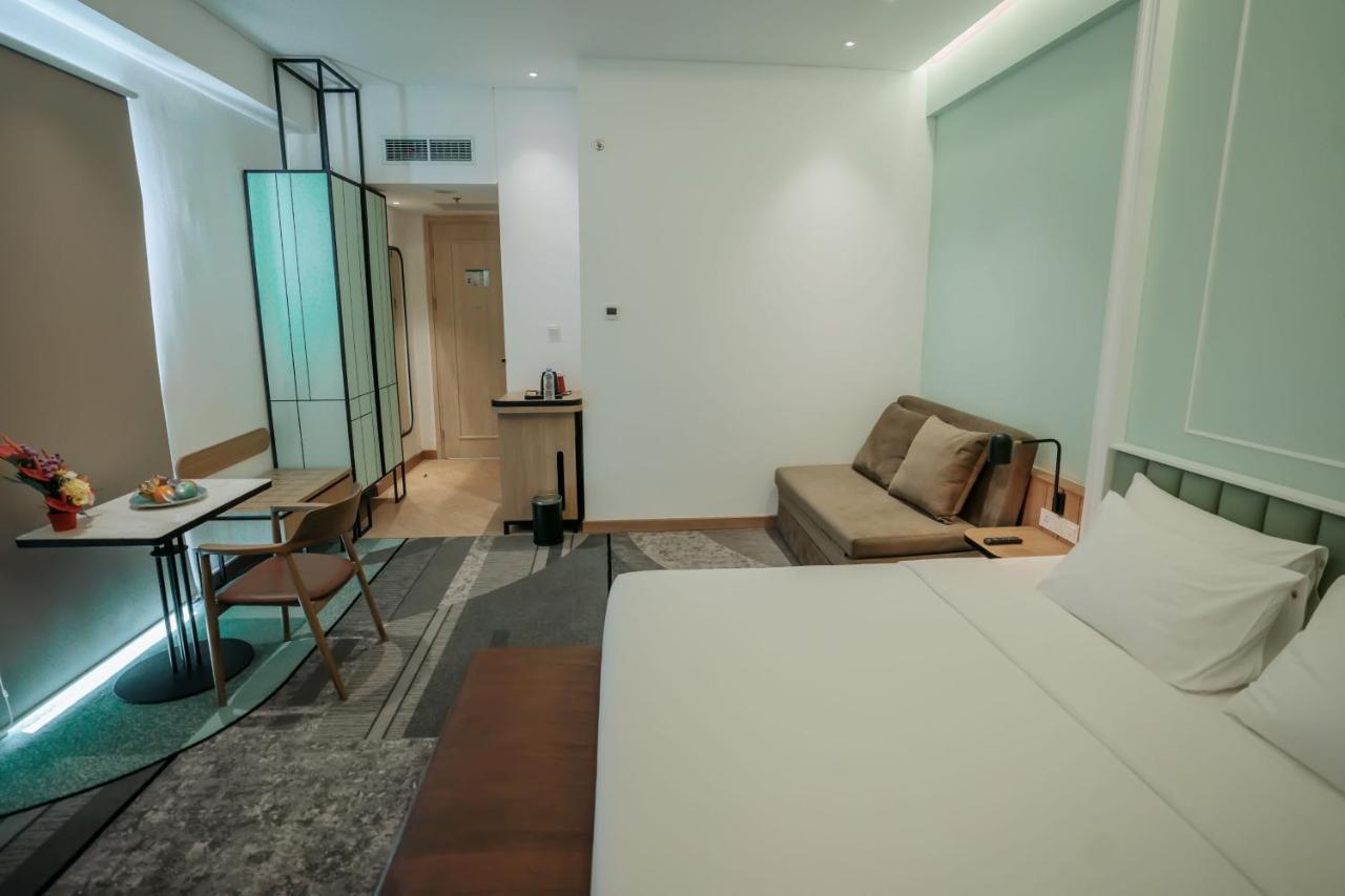 Luwansa Hotel And Convention Center 마나도 외부 사진