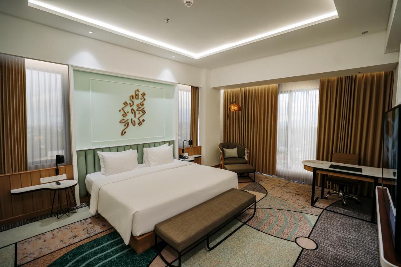 Luwansa Hotel And Convention Center 마나도 외부 사진