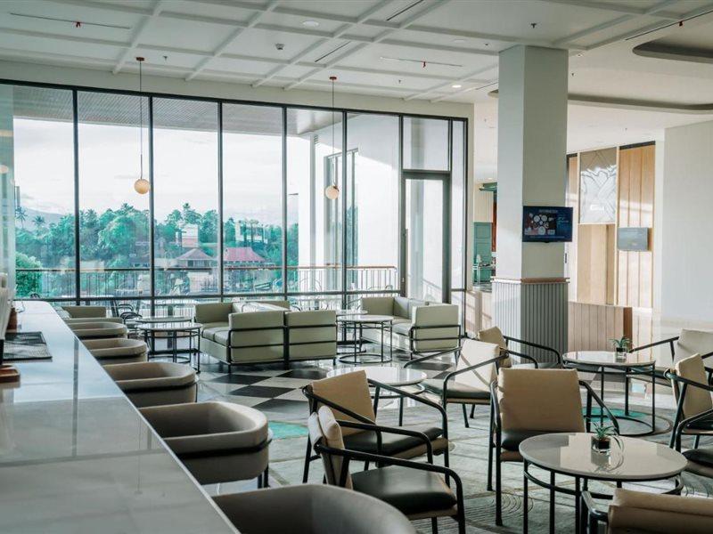 Luwansa Hotel And Convention Center 마나도 외부 사진